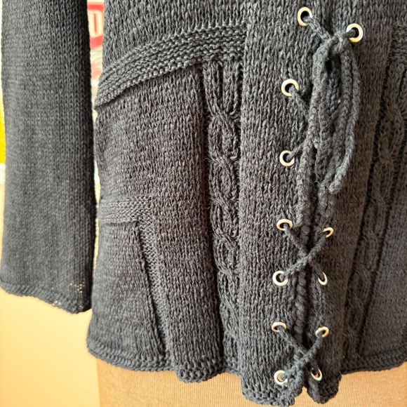 Y2K Black Lace-Up Waist Knit Top - Picture 4 of 6